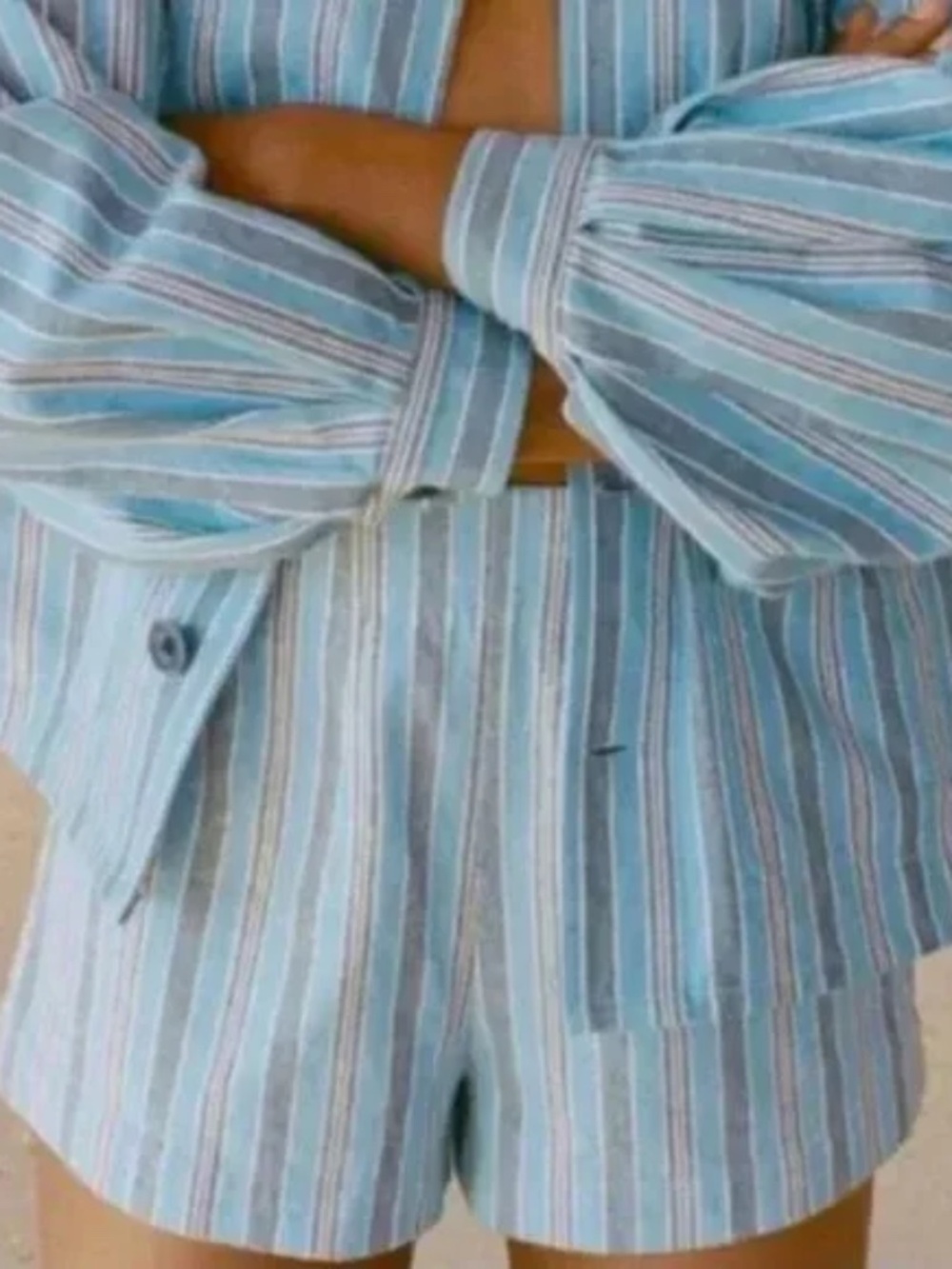 Doen Carleto Shorts in Blue Indigo Stripe Size M